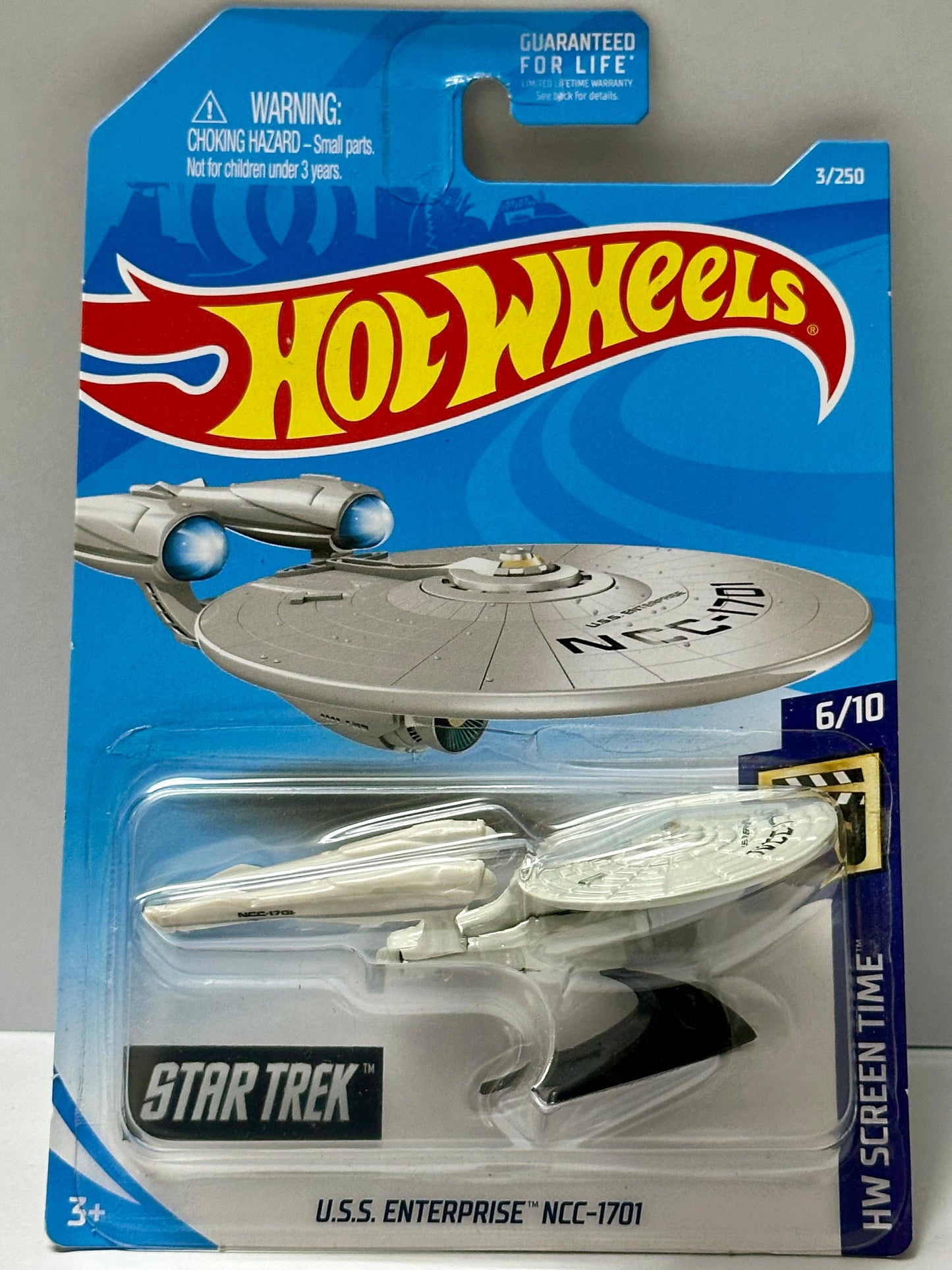 Hot Wheels Star Trek U.s.s. Enterprise NCC-1701 - 1:64 Diecast Car