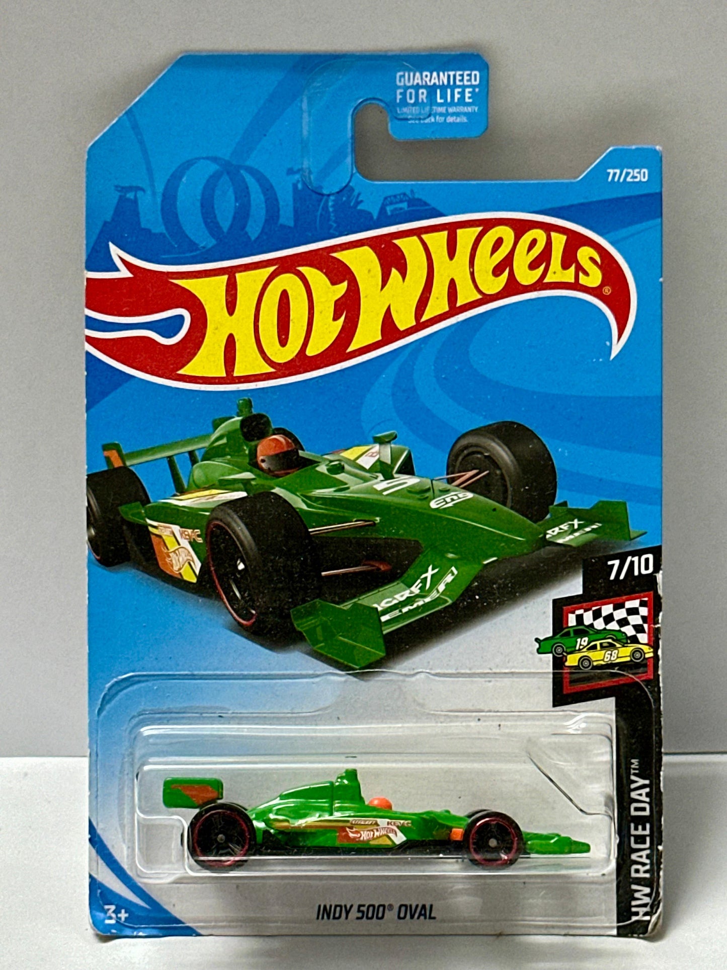 Hot Wheels Indy 500 Oval - 1:64 Diecast Car