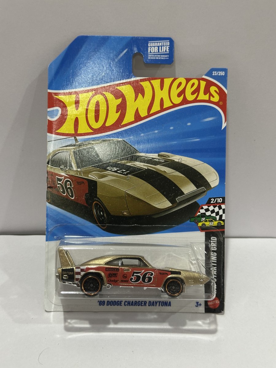 Hot Wheels '69 Dodge Charger Daytona - Starting Grid 23/250