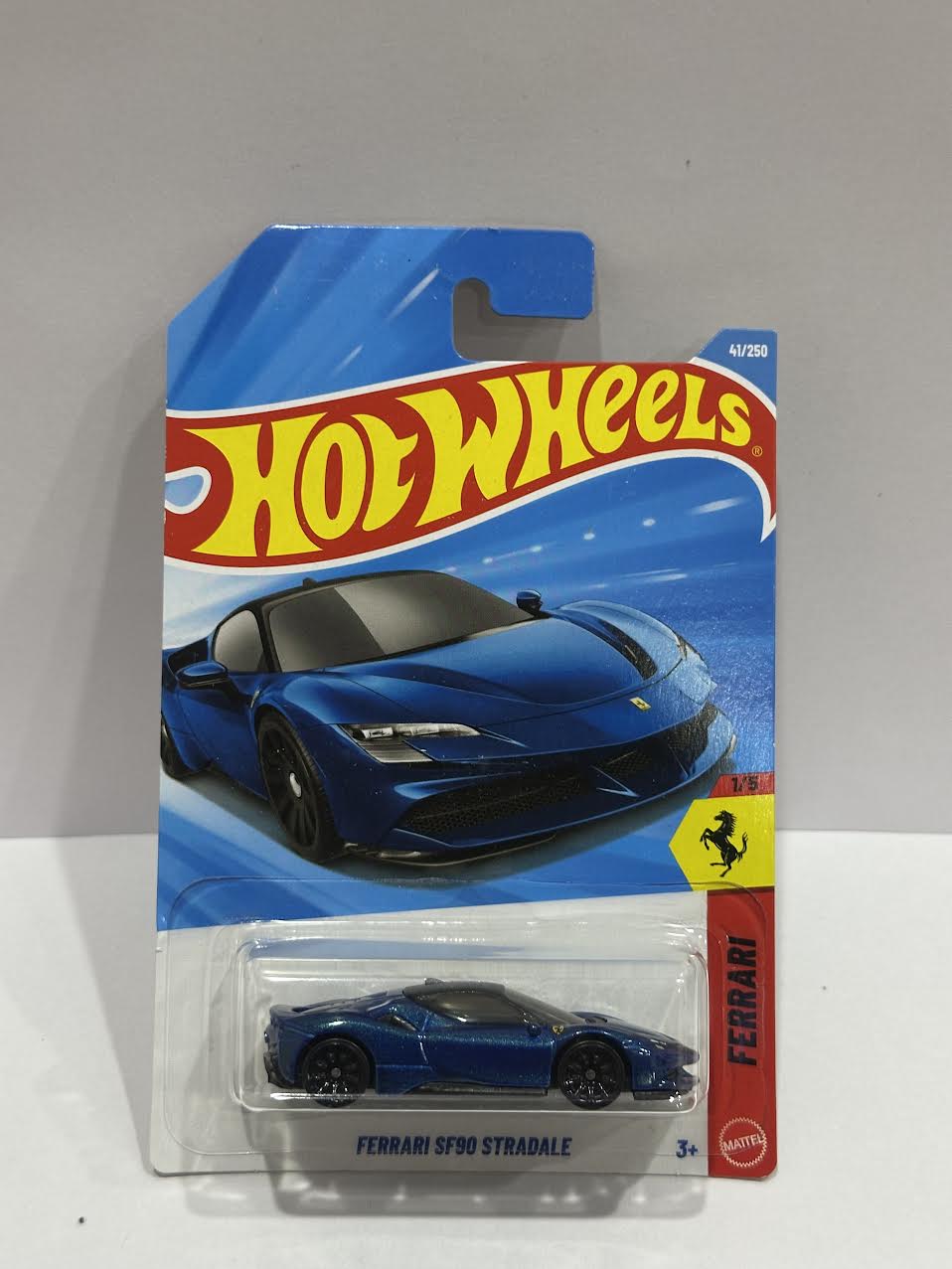 Hot Wheels Ferrari SF90 Stradale - 1:64 Diecast Car