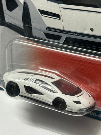 Hot Wheels Premium Spettacolare Lamborghini Countach Lpi 800-4 - 1:64 Diecast Car