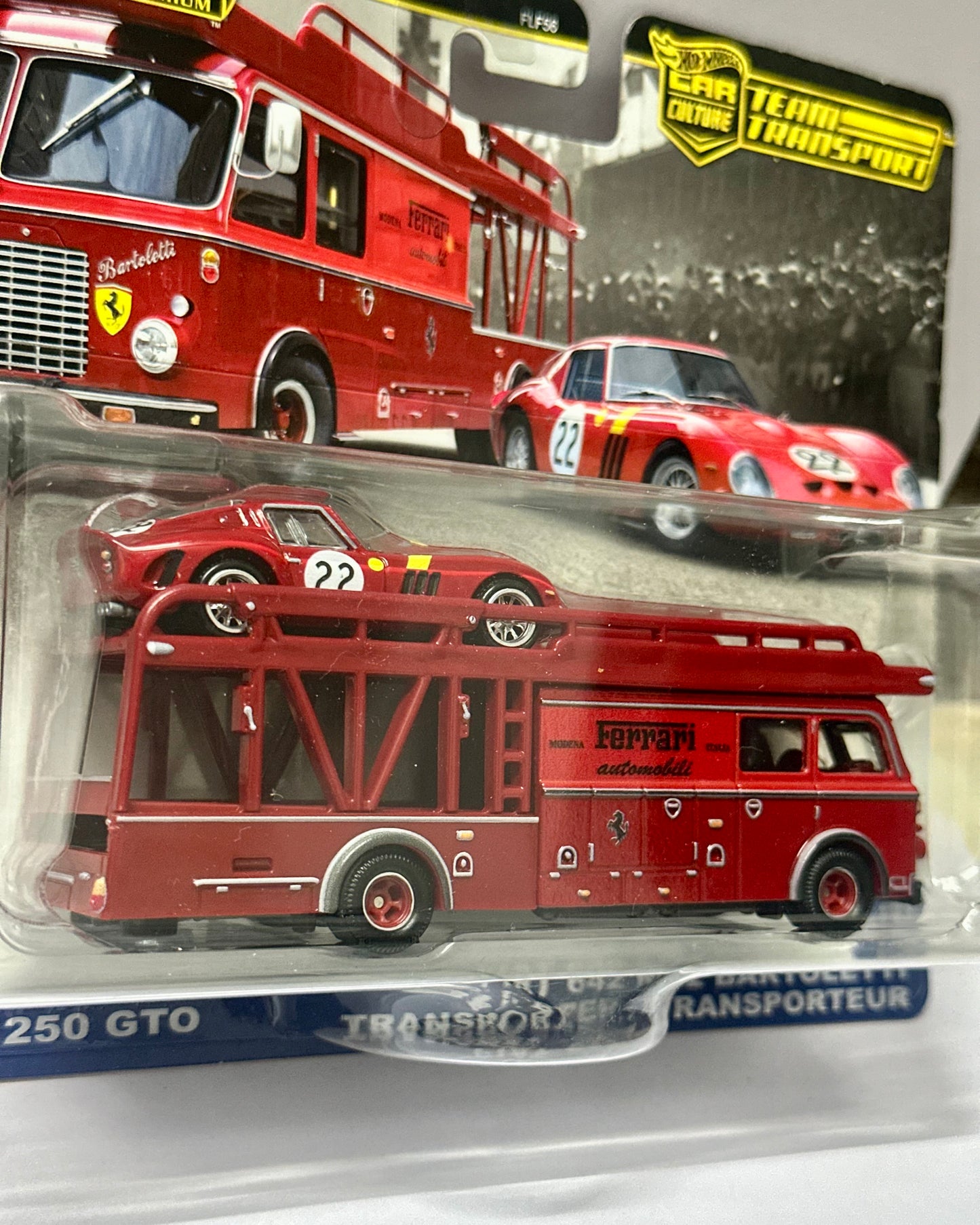 Hot Wheels Premium Car Culture - Team Transport - 1:64 Diecast Car