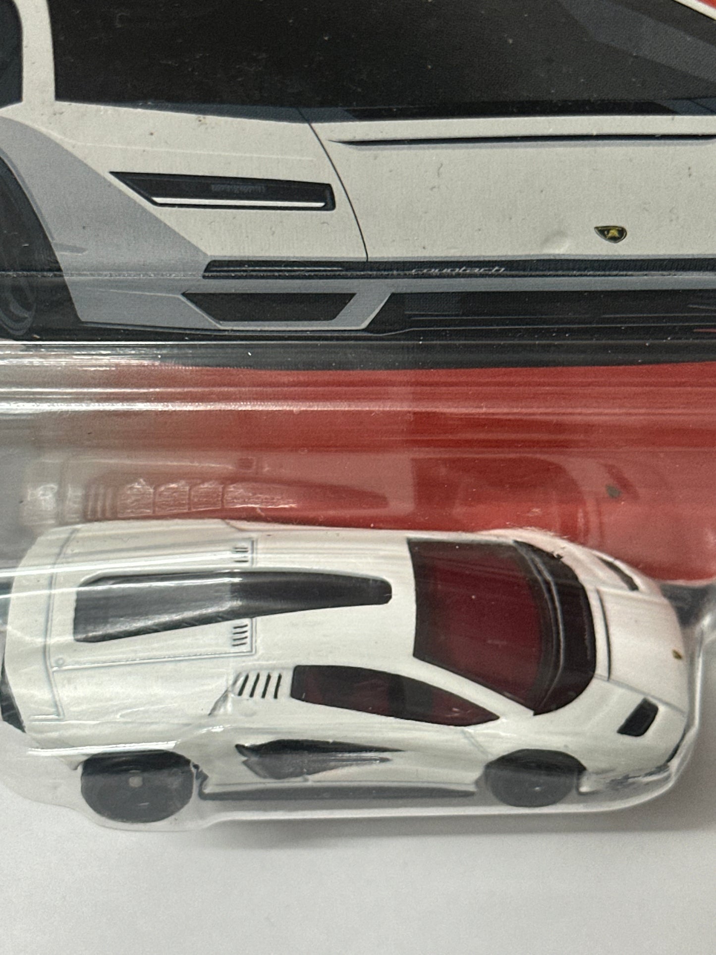 Hot Wheels Premium Spettacolare Lamborghini Countach Lpi 800-4 - 1:64 Diecast Car