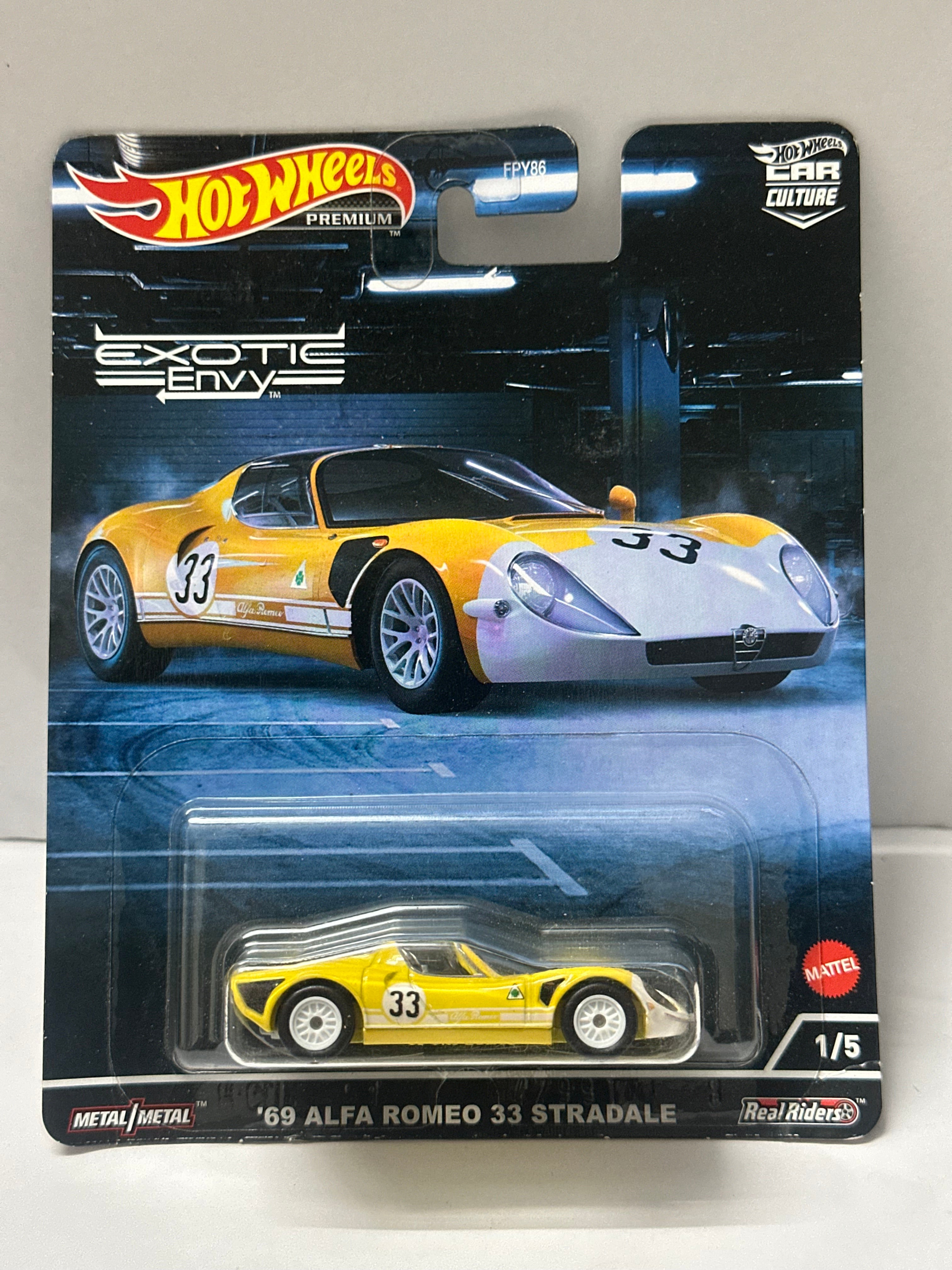 HOT WHEELS PREMIUM EXOTIC ENVY '69 ALFA ROMEO 33 STRADALE