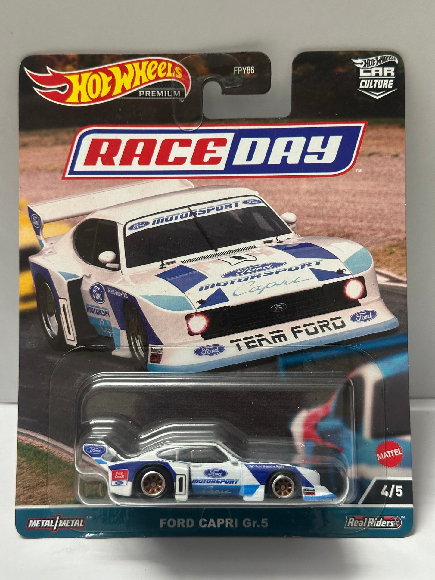 Hot Wheels Premium Race Day Ford Capri GR.5 - 1:64 Diecast Car