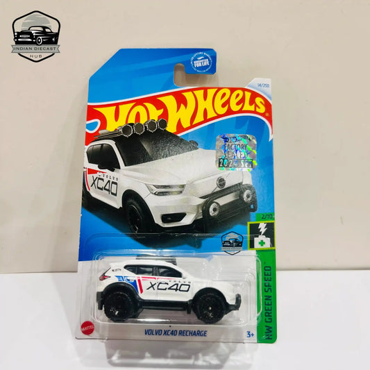 HotWheels Volvo XC40 Recharge  2024 Factory Sealed Card  Imported  1-64 Scale  White