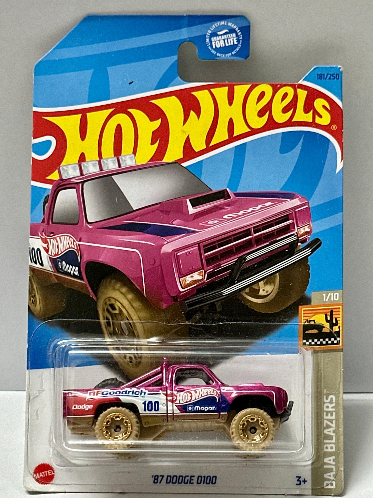 Hot Wheels '87 Dodge D100 - 1:64 Diecast Car