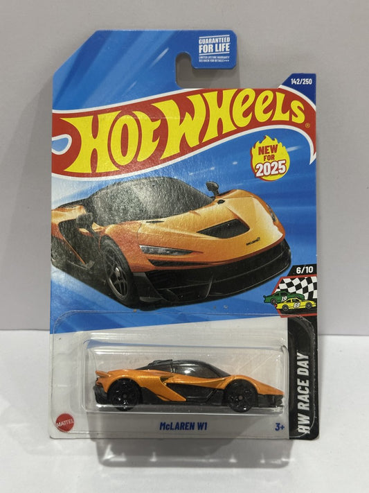 Hot Wheels McLaren W1 - Orange - HW Race Day 142/250