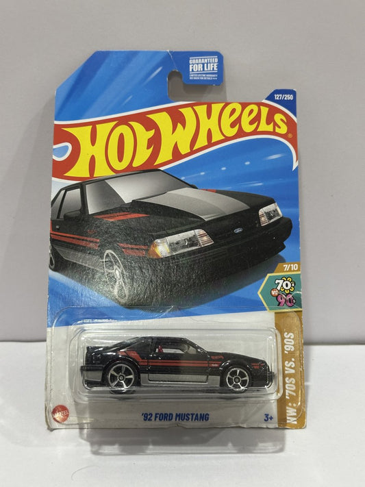 Hot Wheels '92 Ford Mustang - HW 70s vs 90s 127/250