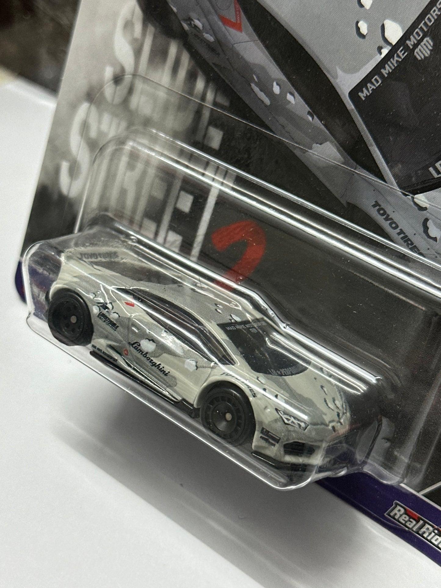 HOT WHEELS PREMIUM SLIDE STREET 2 LB-WORKS LAMBORGHINI HURACAN