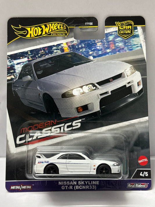 HOT WHEELS PREMIUM MORDERN CLASSICS NISSAN SKYLINE GT-R (BCNR33) (WITH PROTECTOR)