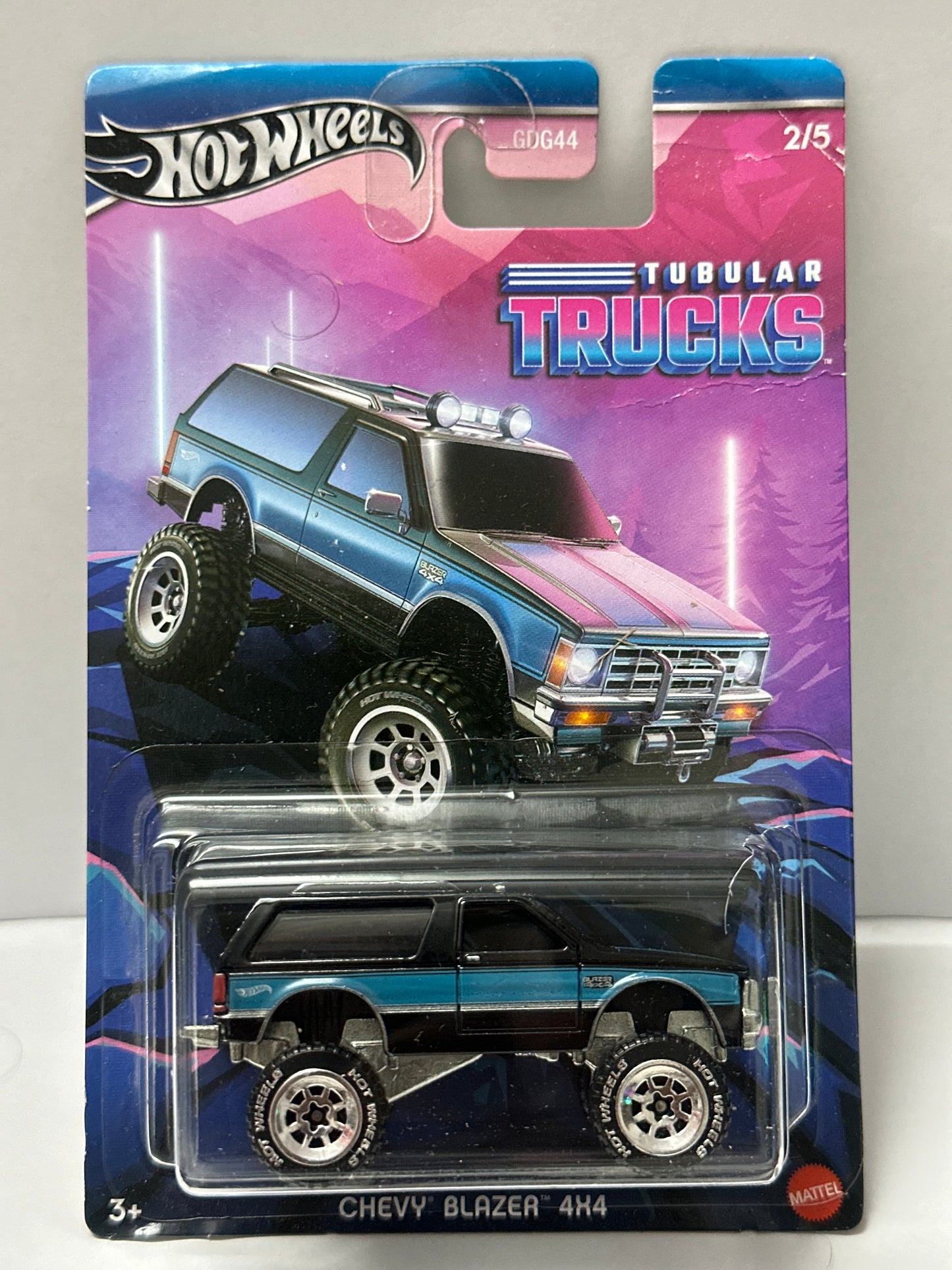 Hot Wheels Tubular Trucks Chevy Blazer 4X4 - 1:64 Diecast Car