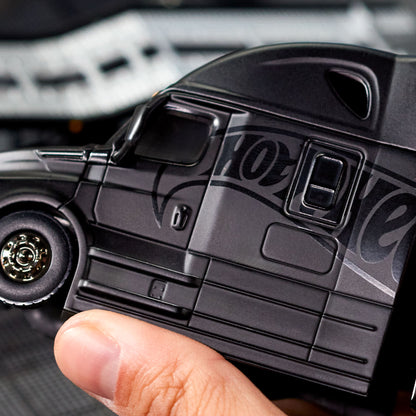 Hot Wheels Elite 64 Freightliner Cascadia - 1:64 Diecast Car